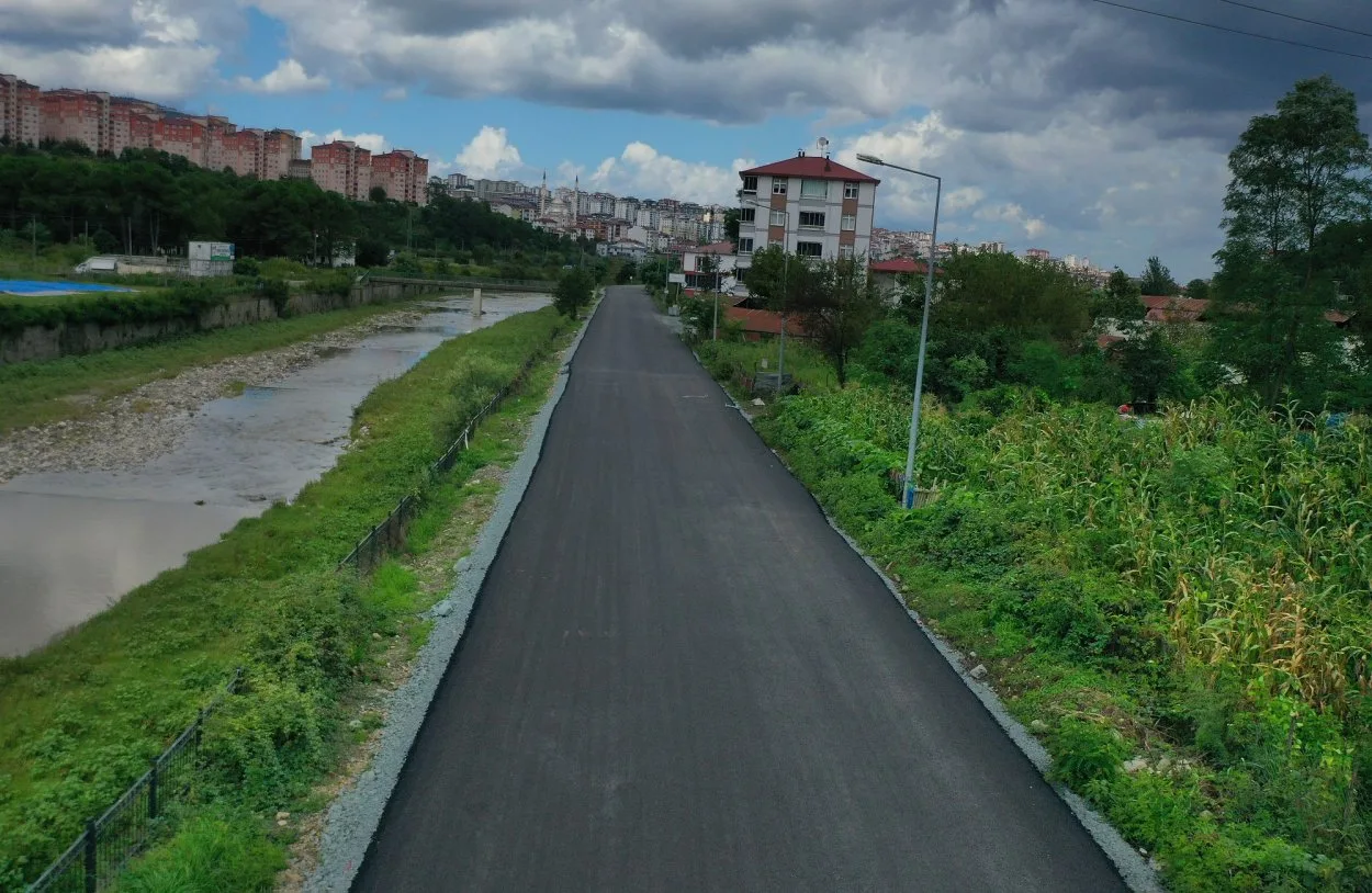 ESKİPAZAR’A SICAK ASFALT