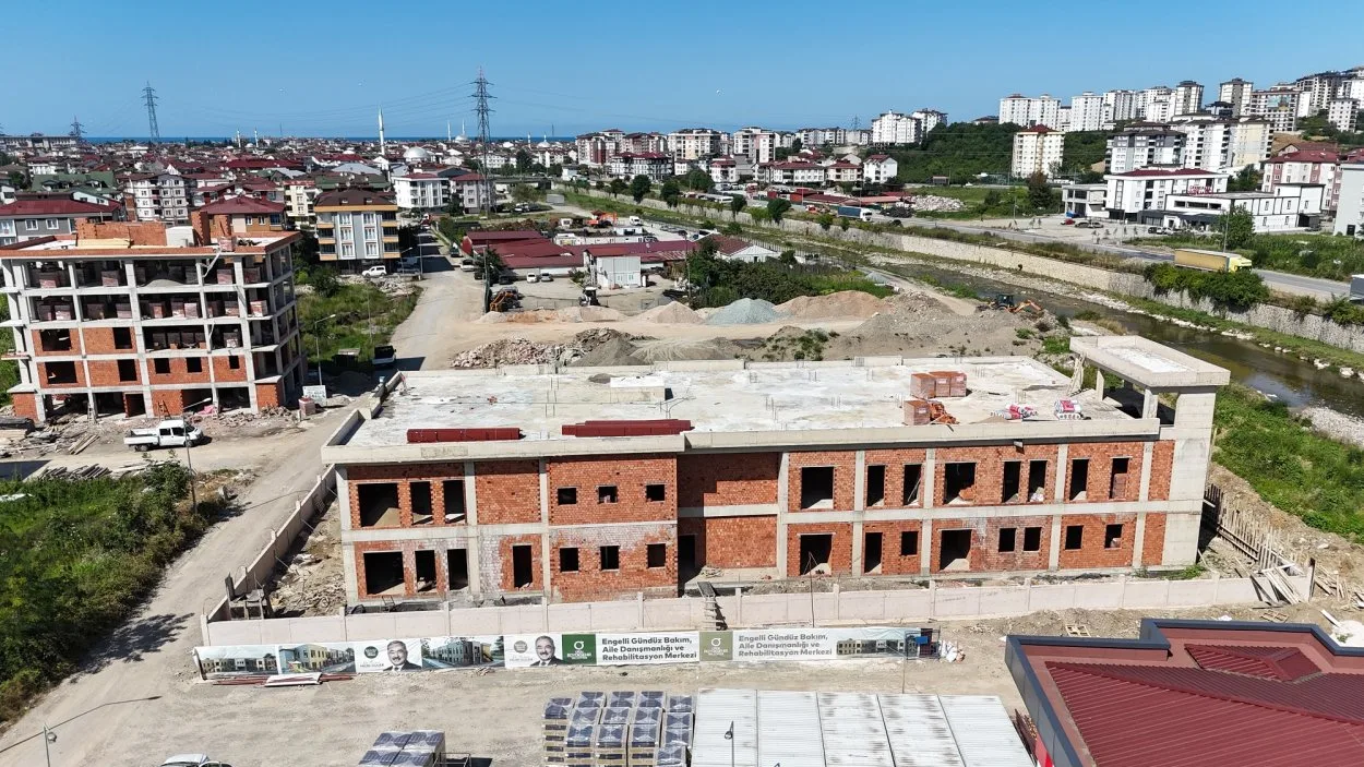 BAŞKAN GÜLER’DEN ENGELSİZ YAŞAMA GÜÇLÜ YATIRIM