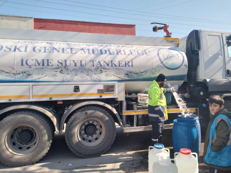AFET BÖLGESİNE OSKİ MÜDAHALESİ