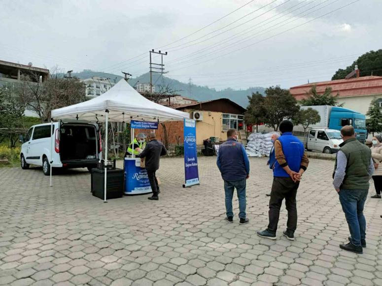 BÜYÜKŞEHİR HER GÜN BİR İLÇEDE İFTAR STANDI KURUYOR